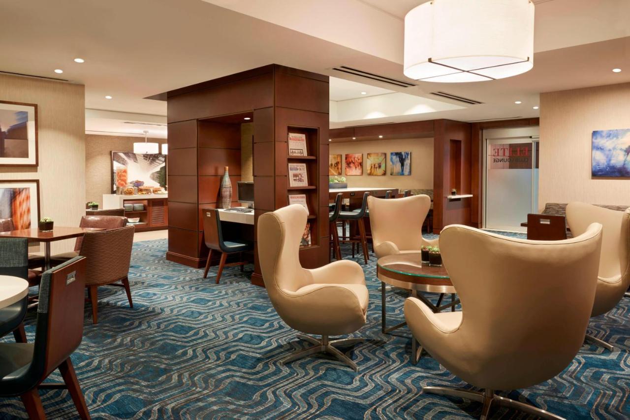 Готель Marriott Downtown At Cf Toronto Eaton Centre Екстер'єр фото