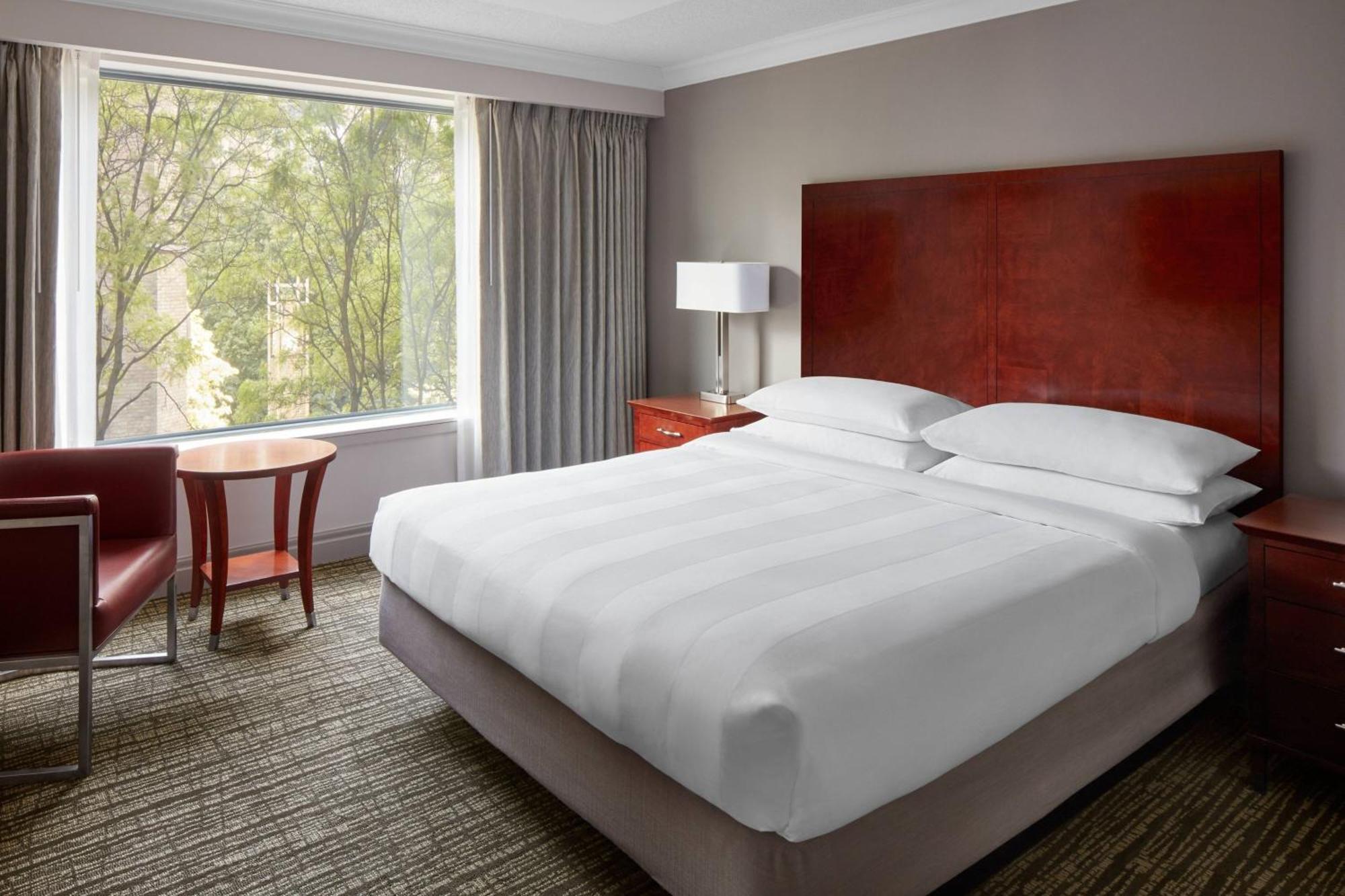 Готель Marriott Downtown At Cf Toronto Eaton Centre Екстер'єр фото