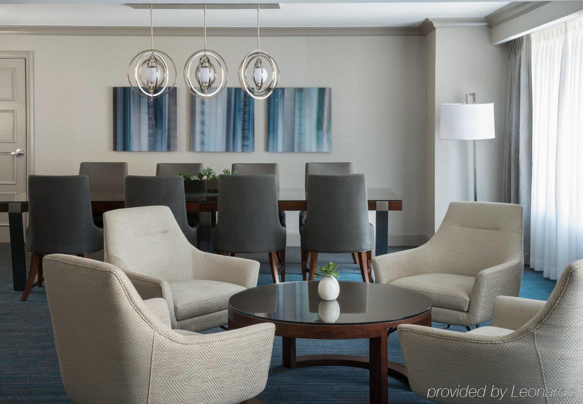 Готель Marriott Downtown At Cf Toronto Eaton Centre Екстер'єр фото