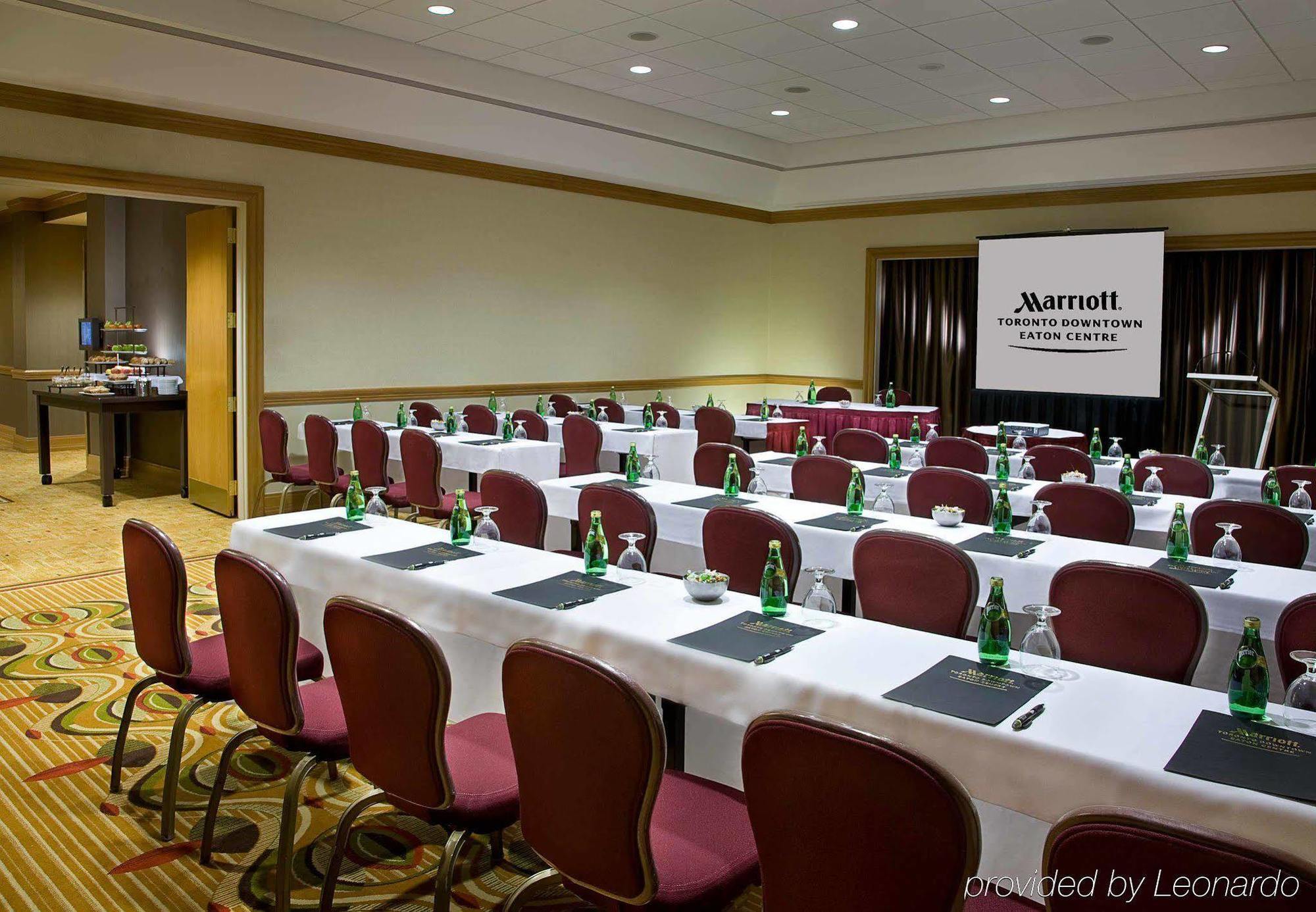Готель Marriott Downtown At Cf Toronto Eaton Centre Екстер'єр фото