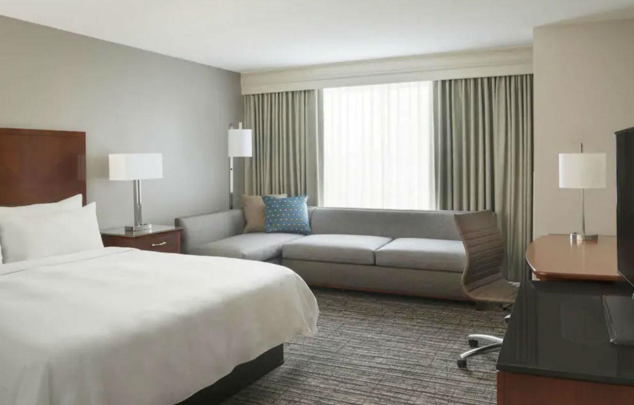 Готель Marriott Downtown At Cf Toronto Eaton Centre Екстер'єр фото